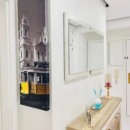 Rooms In Lisbon 3 Min From Metro Bela Vista Exterior photo